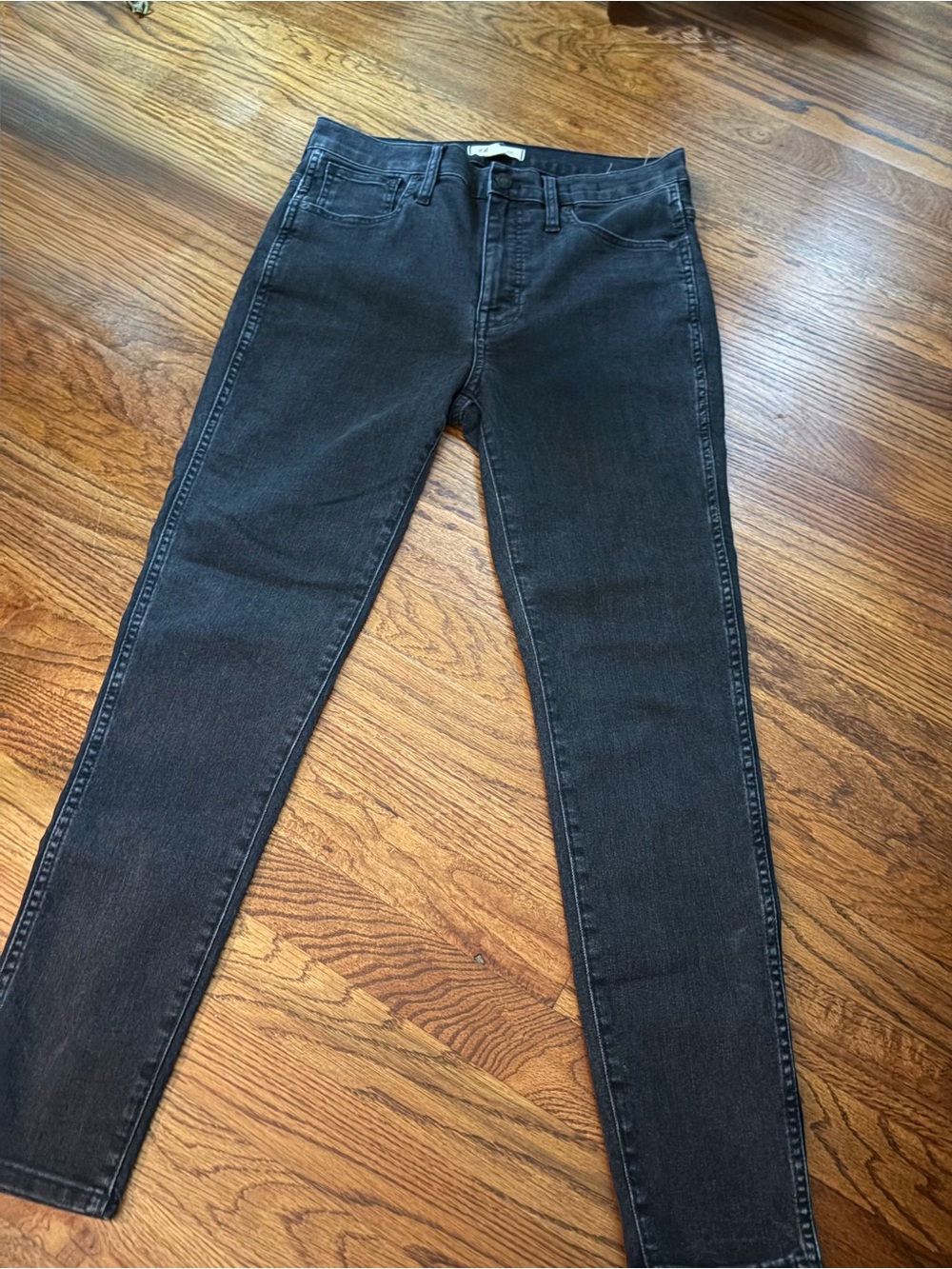 *Madewell Black Skinny High- Rise Jeans